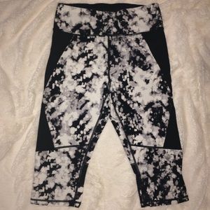 Calvin Klein Capri Leggings